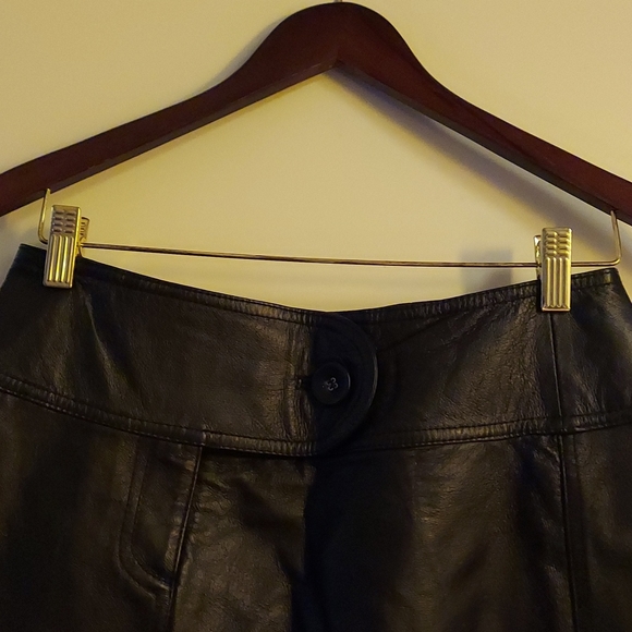 H&M Genuine Black Leather Skirt sz 6 tea length - Picture 5 of 9